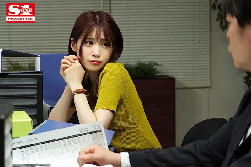pornjapanhd พนักงานรุ่นน้องคนสวยเธอตกรถไฟเลยได้เสียว SSIS-956 1