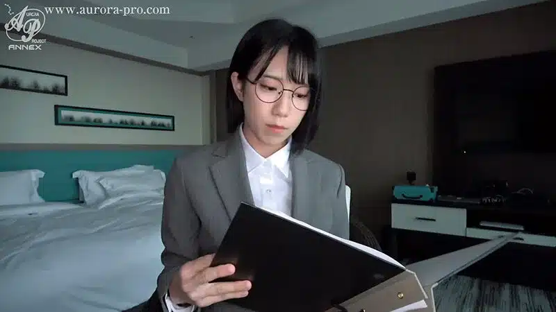 japan xxx ครูสอนพิเศษสุดเท่ห์เย็ดกับนักเรียนถึงบ้าน APGH-012 3
